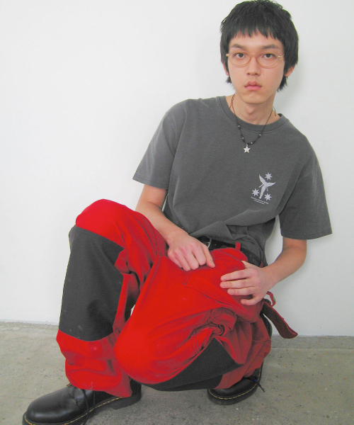 NICE GHOST CLUB(ナイスゴーストクラブ)の「SANCTUM SOCIETY PIGMENT DYED TEE_CHARCOAL(NG2GMUT518A)(Tシャツ/カットソー・レディース・チャコール・SMALL/MEDIUM/LARGE)」の2枚目の写真