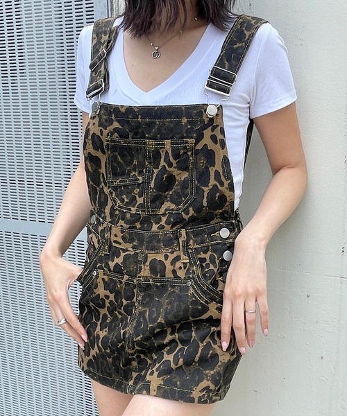 ROGER AND RAW(ロジャーアンドロウ)の「レオパード柄 サロペット ショートパンツ(サロペット/オーバーオール・レディース・レオパード・FREE)」の5枚目の写真