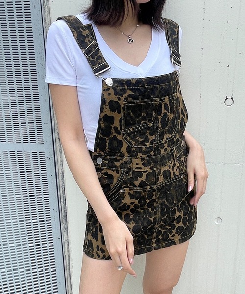 ROGER AND RAW(ロジャーアンドロウ)の「レオパード柄 サロペット ショートパンツ(サロペット/オーバーオール・レディース・レオパード・FREE)」の6枚目の写真
