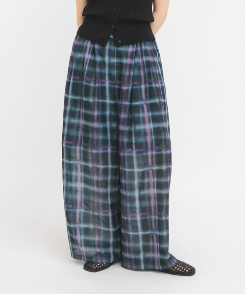 KBF(ケイビーエフ)の「シアーチェックWIDEパンツ(その他パンツ・レディース・ブラウン系その他/グリーン系その他・ONE)」の2枚目の写真