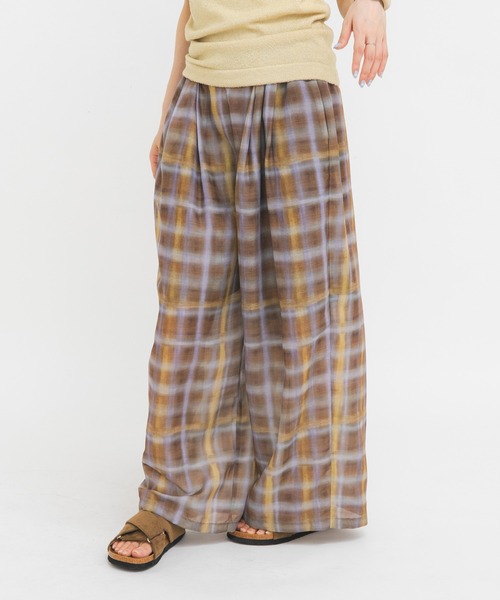 KBF(ケイビーエフ)の「シアーチェックWIDEパンツ(その他パンツ・レディース・ブラウン系その他/グリーン系その他・ONE)」の3枚目の写真