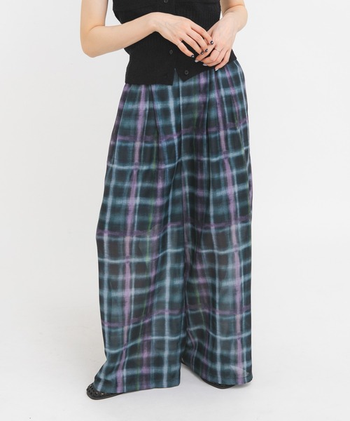 KBF(ケイビーエフ)の「シアーチェックWIDEパンツ(その他パンツ・レディース・ブラウン系その他/グリーン系その他・ONE)」の10枚目の写真