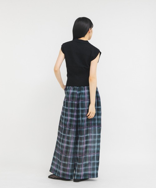 KBF(ケイビーエフ)の「シアーチェックWIDEパンツ(その他パンツ・レディース・ブラウン系その他/グリーン系その他・ONE)」の16枚目の写真