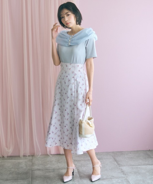 marun（マルン）の「＜大きいサイズ＞デコルテオーガンジー使いオフショル風カットソー marun（Tシャツ/カットソー・レディース・サックスブルー/ブラック・4L/3L/LL/L/5L）」の19枚目の写真