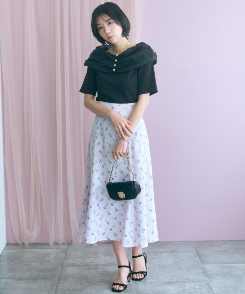 marun（マルン）の「＜大きいサイズ＞デコルテオーガンジー使いオフショル風カットソー marun（Tシャツ/カットソー・レディース・サックスブルー/ブラック・4L/3L/LL/L/5L）」の11枚目の写真