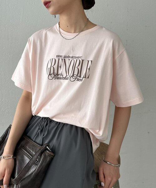 DISCOAT(ディスコート)の「GRENOBLEロゴTシャツ(Tシャツ/カットソー・レディース・オフホワイト/ベビーピンク/ブラック・FREE)」の3枚目の写真