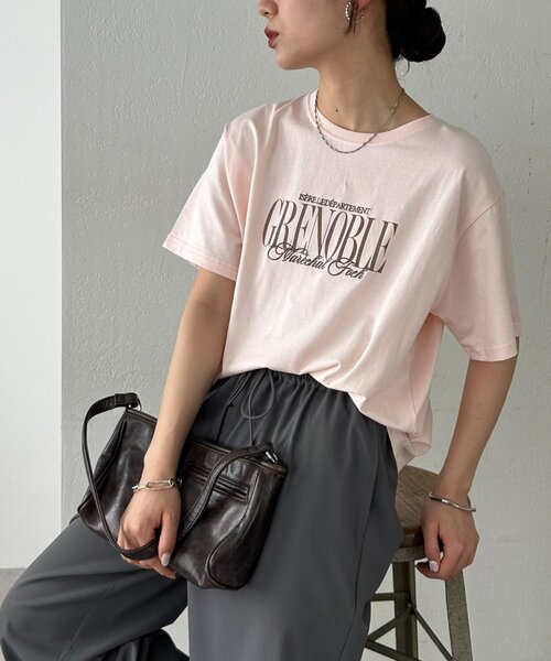 DISCOAT(ディスコート)の「GRENOBLEロゴTシャツ(Tシャツ/カットソー・レディース・オフホワイト/ベビーピンク/ブラック・FREE)」の4枚目の写真