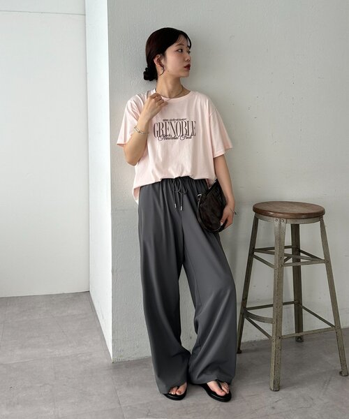 DISCOAT(ディスコート)の「GRENOBLEロゴTシャツ(Tシャツ/カットソー・レディース・オフホワイト/ベビーピンク/ブラック・FREE)」の12枚目の写真