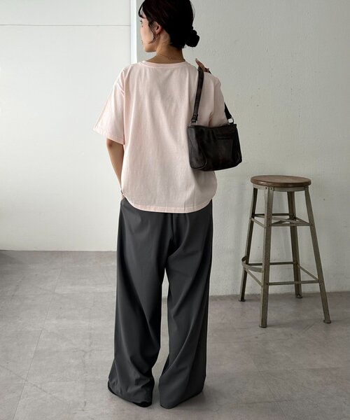 DISCOAT(ディスコート)の「GRENOBLEロゴTシャツ(Tシャツ/カットソー・レディース・オフホワイト/ベビーピンク/ブラック・FREE)」の9枚目の写真