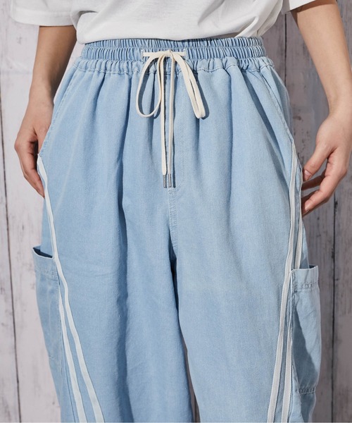 GORGE(ゴージ)の「《デニム×カーゴ×ライン》ワイドカーゴパンツ/ストリート/オールシーズン/全3色(カーゴパンツ・レディース・ブルー/サックスブルー/ブラック・F)」の16枚目の写真