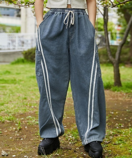 GORGE(ゴージ)の「《デニム×カーゴ×ライン》ワイドカーゴパンツ/ストリート/オールシーズン/全3色(カーゴパンツ・レディース・ブルー/サックスブルー/ブラック・F)」の18枚目の写真