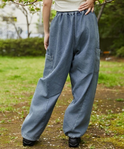 GORGE(ゴージ)の「《デニム×カーゴ×ライン》ワイドカーゴパンツ/ストリート/オールシーズン/全3色(カーゴパンツ・レディース・ブルー/サックスブルー/ブラック・F)」の17枚目の写真