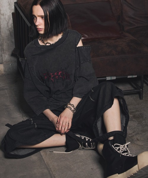 ERAR(エラー)の「【ERAR】ヴィンテージライクショルダーZIPトライバルロゴ刺繍Tシャツ(Tシャツ/カットソー・メンズ・ホワイト系1/ブラック系2/ブラック系1・XL/L/M/S)」の15枚目の写真