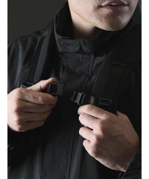 WEXLEY(ウェクスレイ)の「STEM / 20L Daypack Crinckle Nylon(ビジネスバッグ・メンズ・ブラック・ONE SIZE)」の14枚目の写真