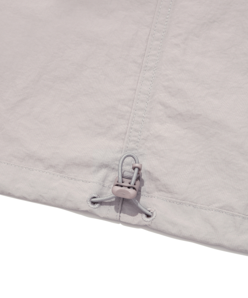 YALE（イェール）の「ナイロンスポーティコーチシャツライトグレー（シャツ/ブラウス・レディース・その他・XX-LARGE/LARGE/MEDIUM/SMALL/X-LARGE/X-SMALL）」の5枚目の写真