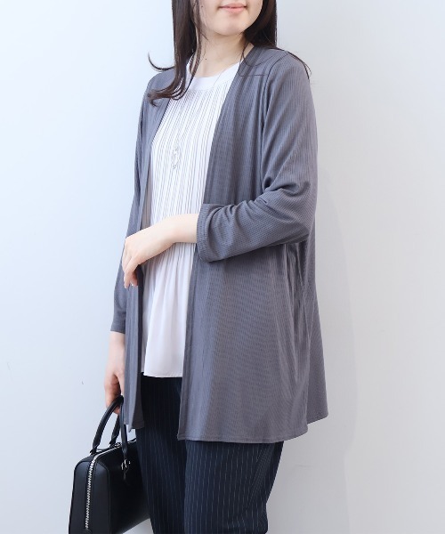 fleur by mint breeze（フルールバイミントブリーズ）の「【L～6L 大きいサイズ】【UVカット/接触冷感】【WEB限定カラーあり】テレコトッパーロングカーディガン（カーディガン/ボレロ・レディース・ブルー/グレー/ブラウン/ライトグリーン/ブラック・4L/3L/LL/5L/6L）」の10枚目の写真