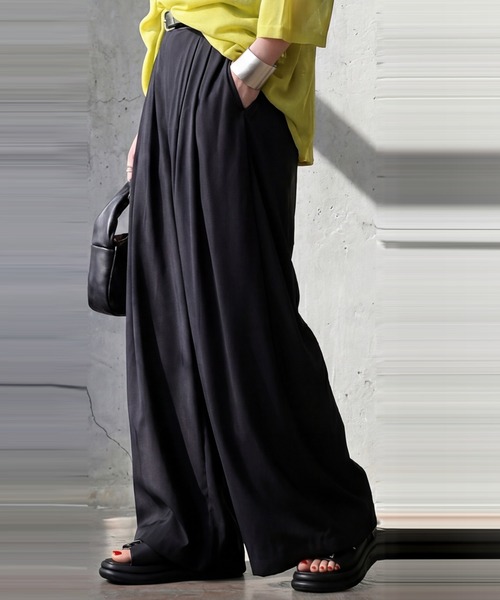 antiqua(アンティカ)の「吸水速乾 UVカット ロング ワイドパンツ(その他パンツ・レディース・ブラック・MEDIUM/LARGE)」の3枚目の写真