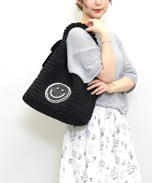 COOCO(クーコ)の「SMILEY フリルハンドルxパール刺繍ワンショルダーバッグ(かごバッグ・レディース・グレー/ブラック/ナチュラル・FREE)」の19枚目の写真