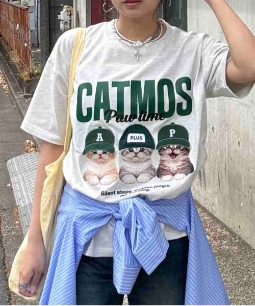 AS KNOW AS plus(アズノゥアズプラス)の「〇リアル猫ならびプリント おめかしオーバーサイズ半袖Tシャツ【UNISEX ITEM】(Tシャツ/カットソー・レディース・チャコールグレー/オフホワイト/オートミール/ブラック/ホワイト系/サックスブルー系/ベージュ系・FREE)」の9枚目の写真