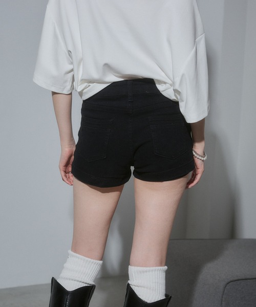 ENVYM(アンビー)の「スタッズコンパクトショートパンツ(その他パンツ・レディース・ブラック/カーキ・MEDIUM/SMALL)」の18枚目の写真