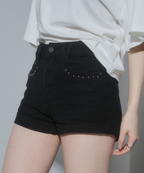 ENVYM(アンビー)の「スタッズコンパクトショートパンツ(その他パンツ・レディース・ブラック/カーキ・MEDIUM/SMALL)」の19枚目の写真