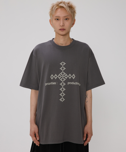 bounDary（バウンダリー）の「クロスライングラフィックセミオーバーフィット半袖Tシャツ[チャコール]（Tシャツ/カットソー・レディース・その他・1/2/3）」の2枚目の写真