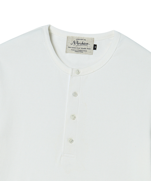 Beyond Closet（-）の「[コレクションライン] パールボタンヘンリーネック半袖Tシャツ ホワイト（Tシャツ/カットソー・メンズ・その他・MEDIUM/LARGE）」の4枚目の写真