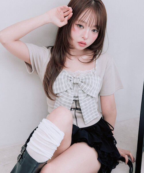 OLIVE des OLIVE(オリーブデオリーブ)の「リボン映えトップス(Tシャツ/カットソー・レディース・ベージュ/ピンク/サックスブルー/ブラック・FREE)」の3枚目の写真