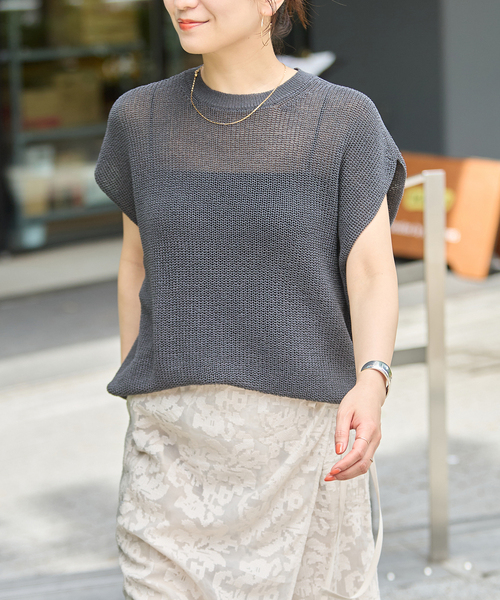 JOURNAL STANDARD(ジャーナルスタンダード)の「ペーパーヤーン畦スリーブレス(ニット/セーター・レディース・チャコールグレー/ベージュ・FREE)」の8枚目の写真