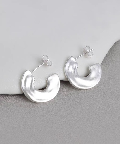 LA VORAGINE(ラ ヴォラジネ)の「マットハーフリングピアス レディース シンプル トレンド(ピアス(両耳用)・レディース・シルバー・FREE)」の18枚目の写真
