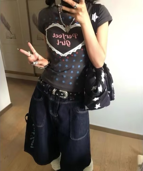 AsheKsha(アシクシャ)の「星柄フルプリントショルダーパッド半袖Tシャツ(Tシャツ/カットソー・レディース・グレー・M)」の1枚目の写真