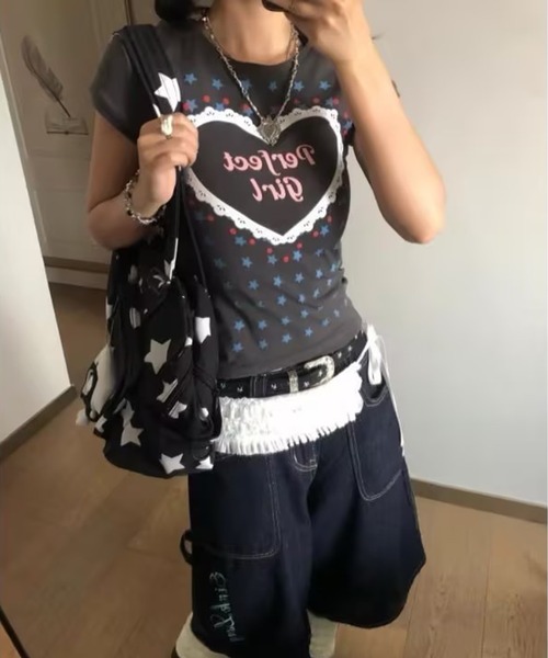 AsheKsha(アシクシャ)の「星柄フルプリントショルダーパッド半袖Tシャツ(Tシャツ/カットソー・レディース・グレー・M)」の13枚目の写真