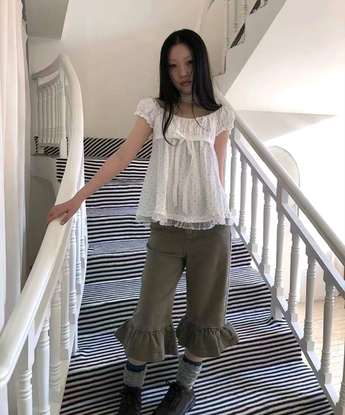 STAY MOTION（ステイモーション）の「【WEB限定】レースチョーカー付きドット柄ブラウス［骨格ウェーブ／ガーリー／フェミニン／韓国ファッション］（シャツ/ブラウス・レディース・オフホワイト/ブラック・F）」の5枚目の写真
