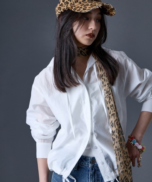 GEVS.（ジェイヴィス）の「シアーパーカーシャツ＜大きいサイズ有＞GEVS.（シャツ/ブラウス・レディース・ブラック/オフホワイト・M/3L/5L/4L/LL/L）」の20枚目の写真