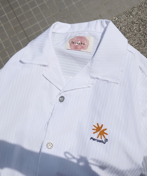 Perushu（ペルーシュ）の「FLOWER EMBROIDERED OPEN COLLAR SHIRT／フラワー刺繍オープンカラーシャツ（シャツ/ブラウス・メンズ・オフホワイト/ピンク/ブルー・LARGE/MEDIUM）」の9枚目の写真