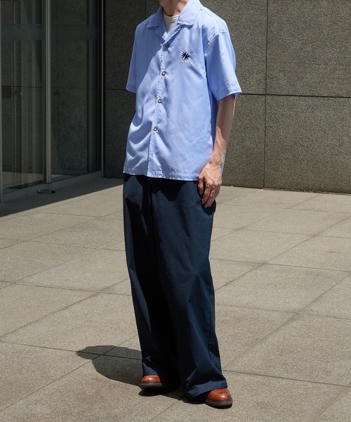 Perushu（ペルーシュ）の「FLOWER EMBROIDERED OPEN COLLAR SHIRT／フラワー刺繍オープンカラーシャツ（シャツ/ブラウス・メンズ・オフホワイト/ピンク/ブルー・LARGE/MEDIUM）」の15枚目の写真
