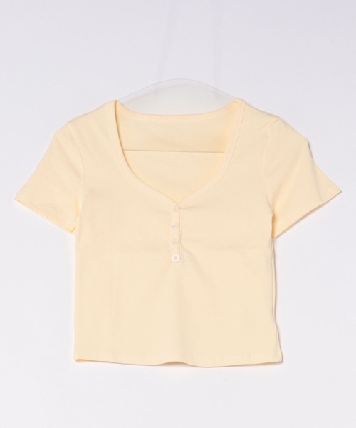 Chiina(チーナ)の「【Chiina】Vネックショートスリーブトップス(Tシャツ/カットソー・レディース・ブラック/グレー/イエロー/ホワイト・FREE)」の9枚目の写真