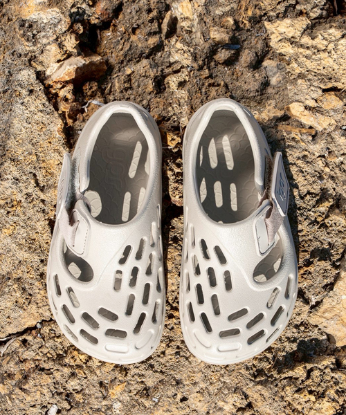 IENA ENFANT(イエナアンファン)の「【igor/イゴール】 TIJUCA sandals(15cm-21cm)(サンダル・キッズ・ブラック/アイボリー・15 /16/19/20/21/17/18)」の13枚目の写真