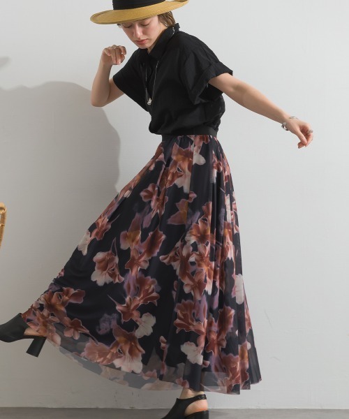 MAFRAIS(マフレ)の「花柄チュールギャザースカート(スカート・レディース・ラベンダー/ブラック/オフホワイト・FREE)」の17枚目の写真