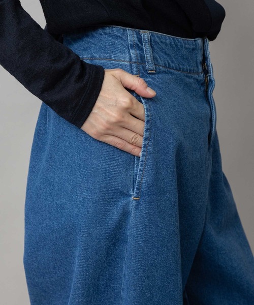 Munich(ミューニック)の「11ozオープンエンドデニム バレルパンツ(デニムパンツ・レディース・ブルー/ブラック・M/XS/S)」の10枚目の写真