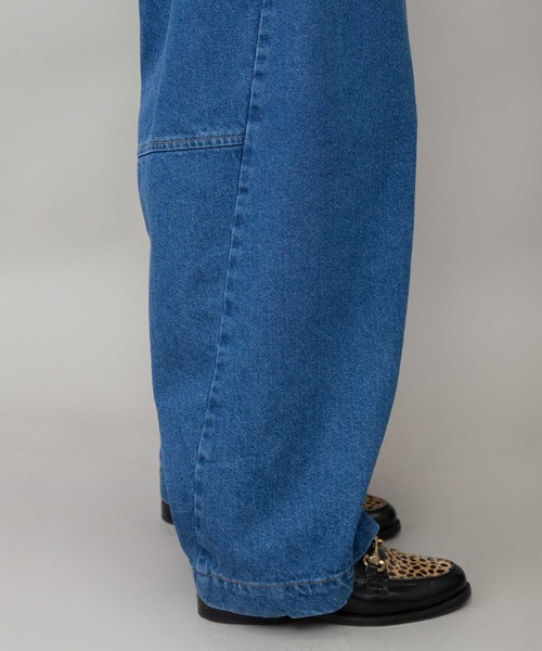 Munich(ミューニック)の「11ozオープンエンドデニム バレルパンツ(デニムパンツ・レディース・ブルー/ブラック・M/XS/S)」の12枚目の写真