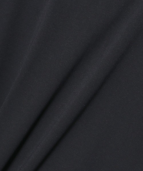 ESTNATION(エストネーション)の「THE COLUMN / ファンクショナルジャージーポロシャツ(ポロシャツ・メンズ・ホワイト/ネイビー・MEDIUM/LARGE)」の3枚目の写真