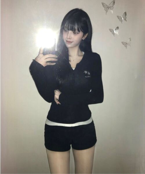 COIRIS(コイリス)の「サンビーチボタン長袖Tシャツ(2カラー)(Tシャツ/カットソー・レディース・ブラック/チャコール・FREE)」の11枚目の写真