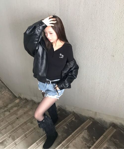 COIRIS(コイリス)の「サンビーチボタン長袖Tシャツ(2カラー)(Tシャツ/カットソー・レディース・ブラック/チャコール・FREE)」の21枚目の写真