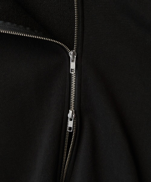 Lui's(ルイス)の「【Neucon】TWIST-ZIP VOLUME OVER SWEAT / ツイストジップボリュームオーバースウェットプルオーバー / セットアップ対応(スウェット・メンズ・ブラック/チャコールグレー/杢グレー・2/1)」の21枚目の写真