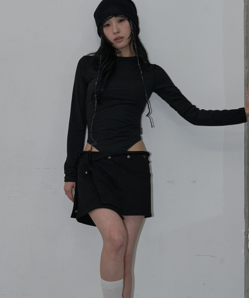 ZIZEMUSEUM（ジゼミュージアム）の「LAYERED SNAP WRAP SKIRT (BLACK)（スカート・レディース・その他・OS）」の4枚目の写真