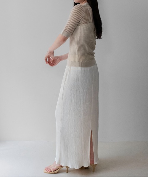 on:nue(オンニュ)の「【on:nue】ワッシャープリーツタイトナロースカート /26-27 AW COLLECTION(スカート・レディース・ホワイト/ブラック・FREE)」の8枚目の写真