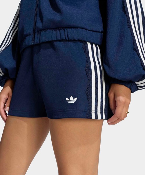 adidas(アディダス)の「レース スリーストライプス ショーツ / ハーフパンツ / アディダスオリジナルス adidas Originals(その他パンツ・レディース・ネイビー・XX-LARGE/LARGE/MEDIUM/SMALL/X-LARGE/X-SMALL)」の3枚目の写真
