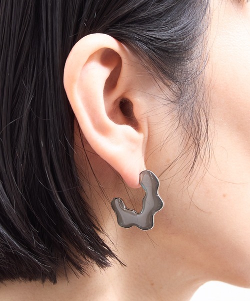 The Rule(ザルール)の「The Rule ザルール: CLOUD pierced earrings ピアス(ピアス(両耳用)・レディース・ベージュ/インディゴブルー/ライトブルー/クリア・FREE)」の10枚目の写真