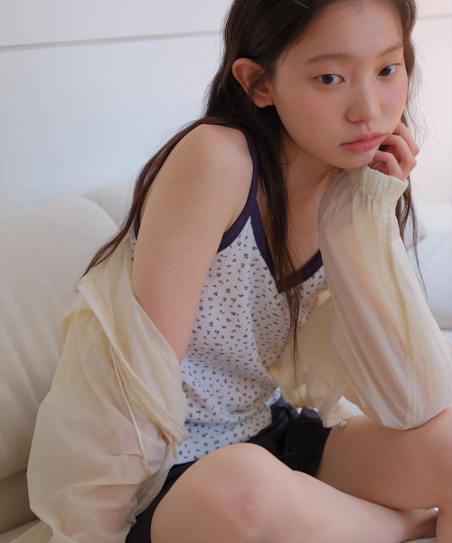MOUI（モウイ）の「Flower print sleeveless (O/WHITE)（Tシャツ/カットソー・レディース・その他・FREE）」の4枚目の写真